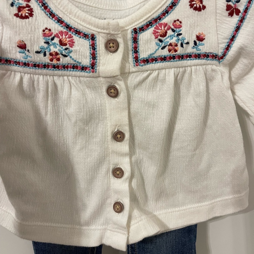 Carter’s Baby Bundle- Together or Separate. 3 outfits. 3 Months. Girl’s Bundle. - Picture 4 of 15